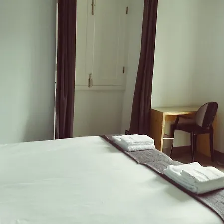 ببيت ضيوف بونفالوت * Paço de Arcos